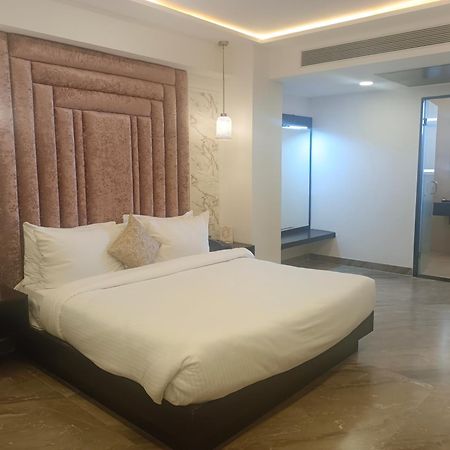 Hotel Kadamb Tree Jabalpur Luaran gambar
