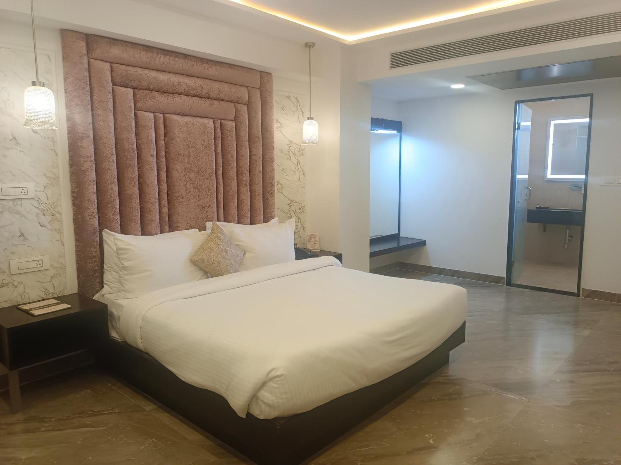 Hotel Kadamb Tree Jabalpur Luaran gambar