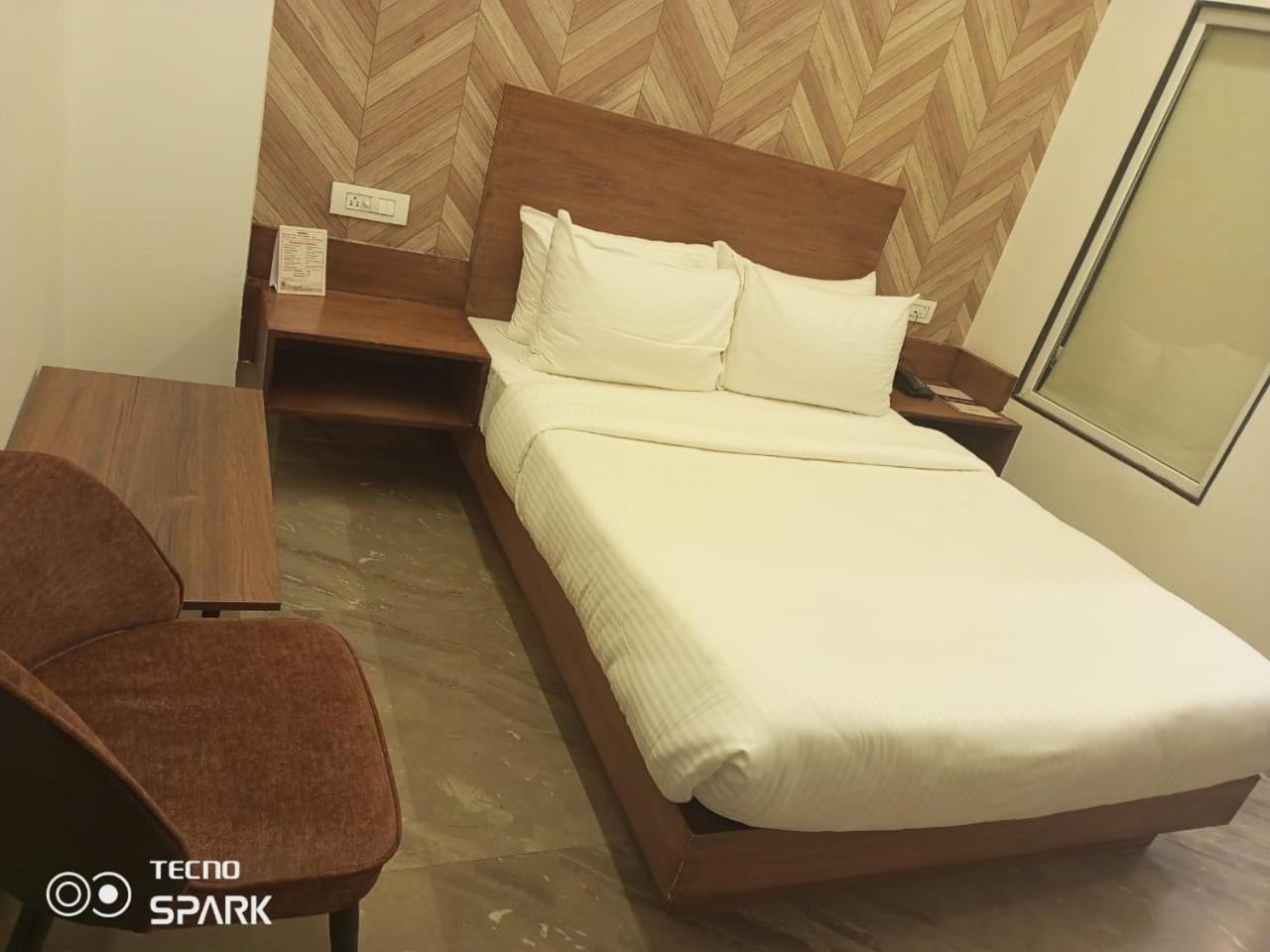 Hotel Kadamb Tree Jabalpur Luaran gambar