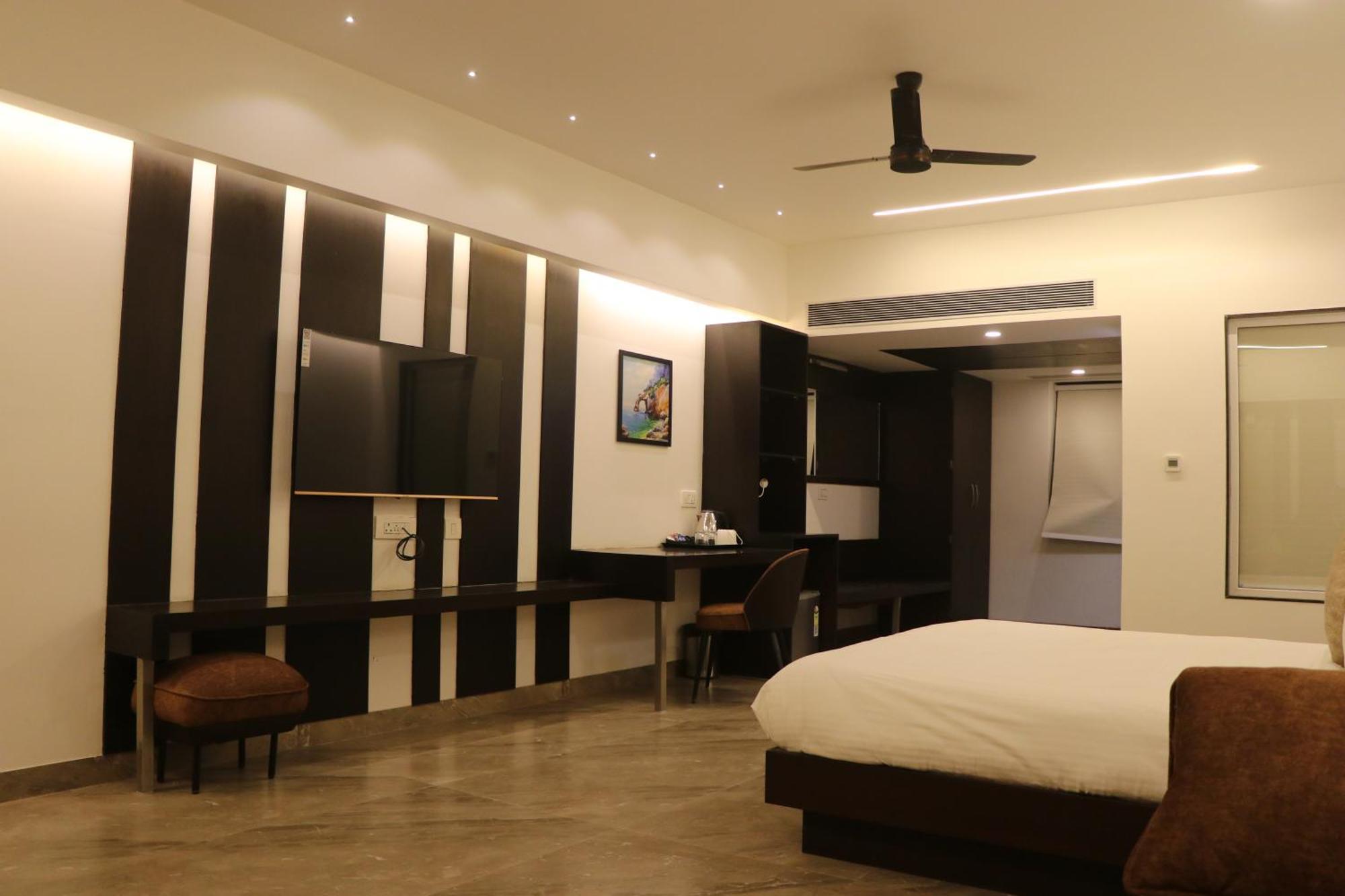 Hotel Kadamb Tree Jabalpur Luaran gambar