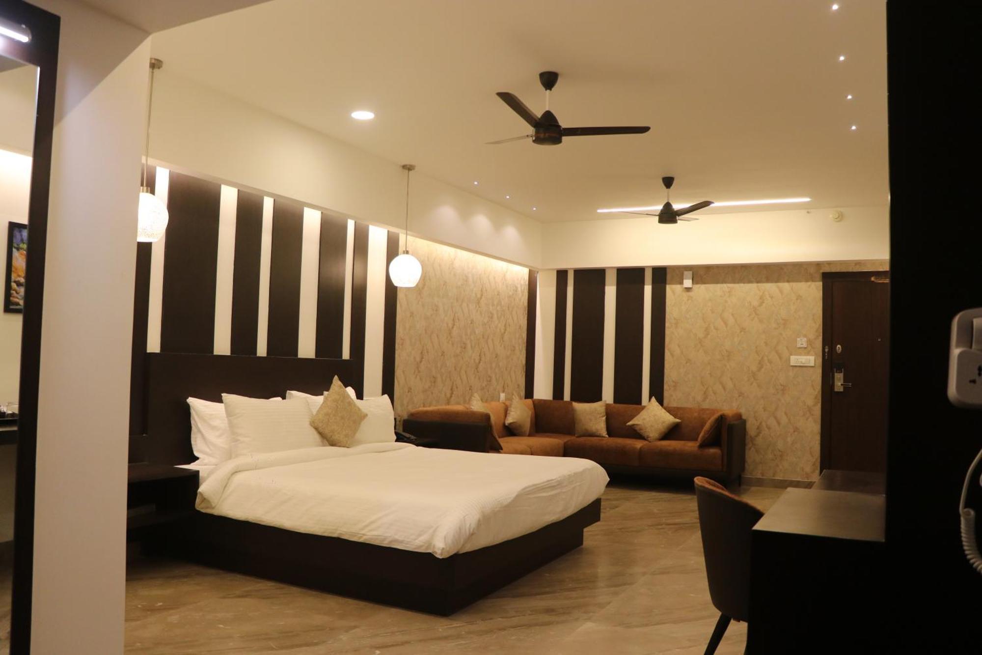 Hotel Kadamb Tree Jabalpur Luaran gambar