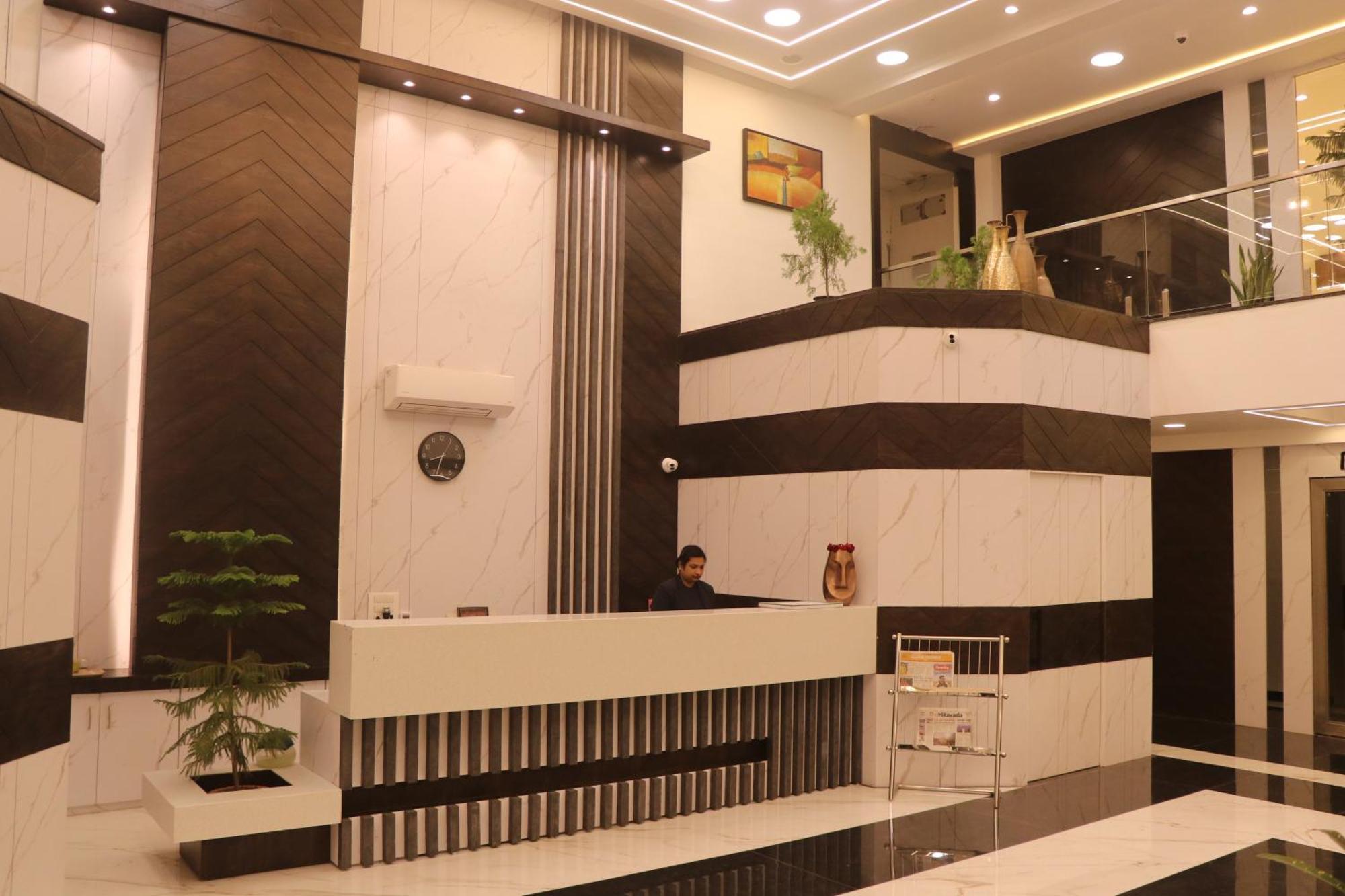 Hotel Kadamb Tree Jabalpur Luaran gambar