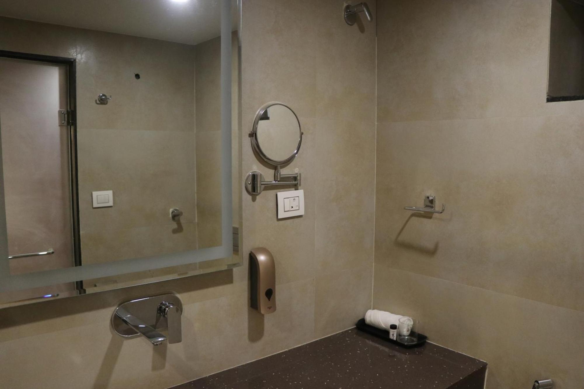 Hotel Kadamb Tree Jabalpur Luaran gambar